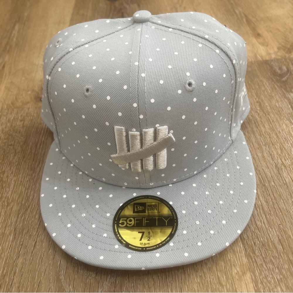 Undefeated new Era Grey Polka Dot. 59 Fifty Size 7 1/2 Hat